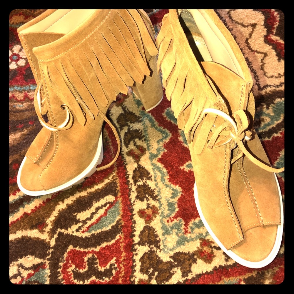 BCBG MAXAZRIA Suede Shoe Made in Italy